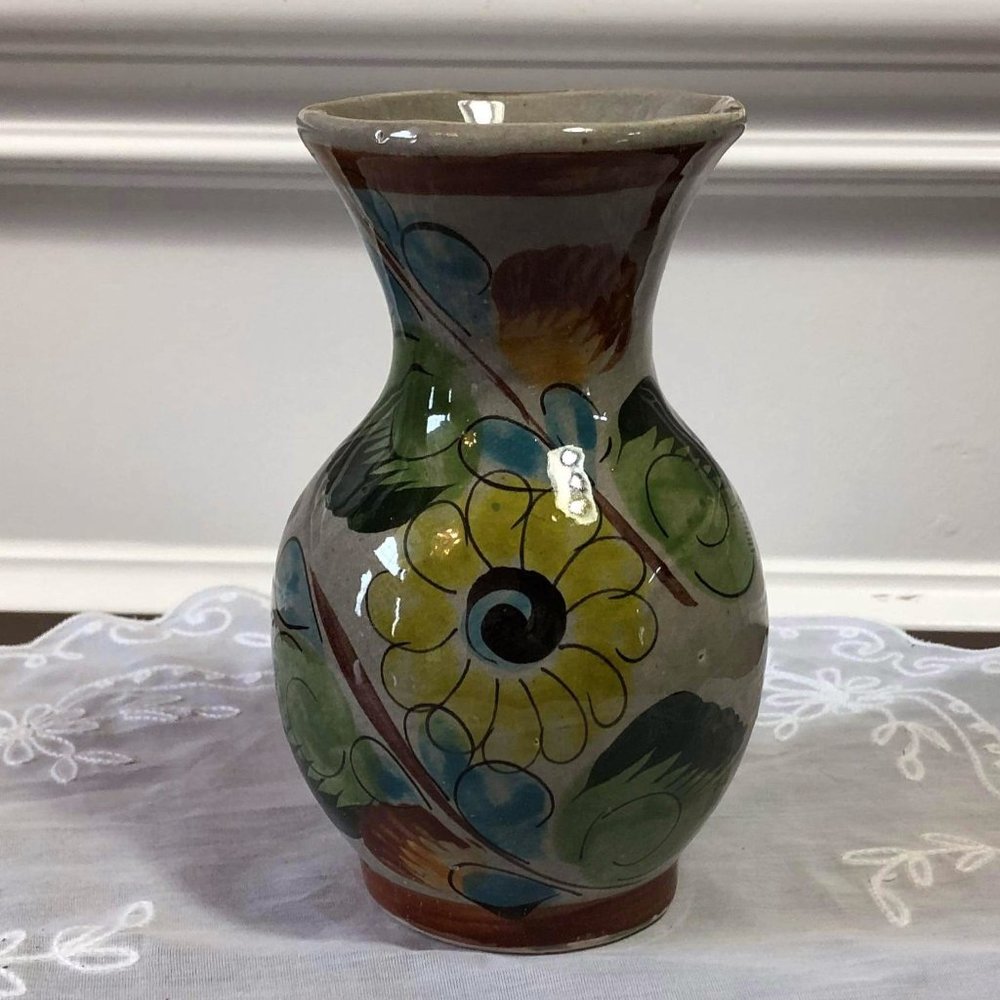 Mexican pottery - Tonala bud vase
